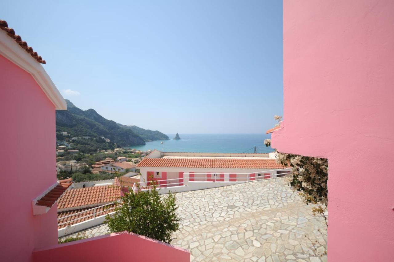 Pink Palace Beach Resort Agios Gordios  Bagian luar foto
