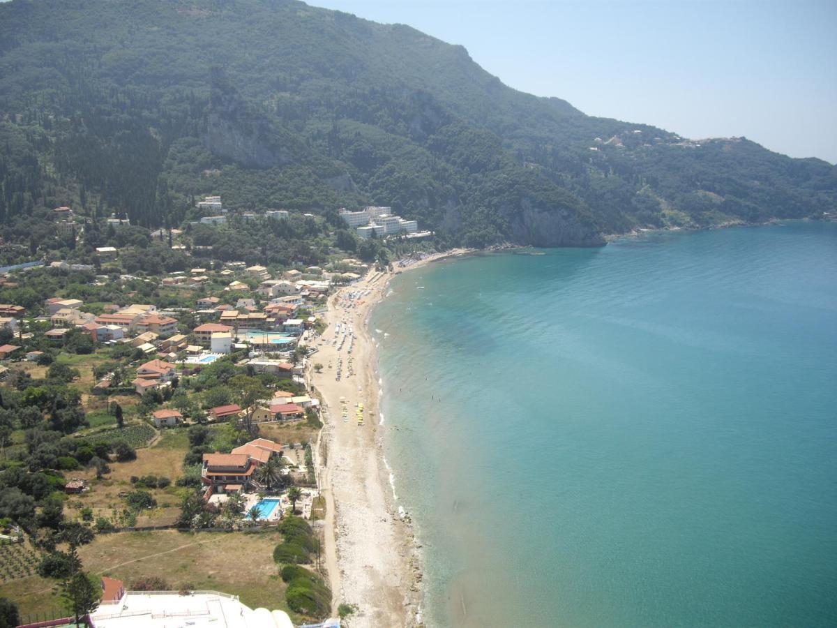 Pink Palace Beach Resort Agios Gordios  Bagian luar foto