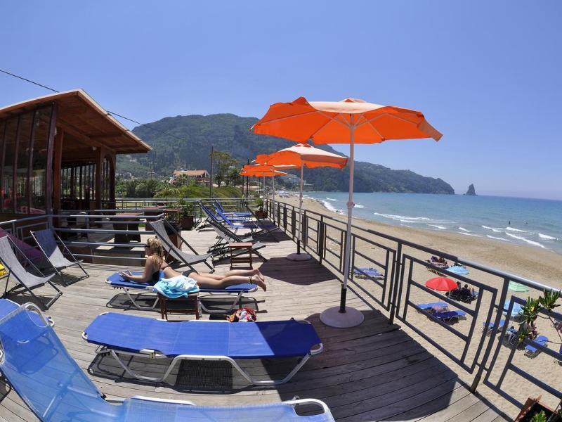 Pink Palace Beach Resort Agios Gordios  Bagian luar foto