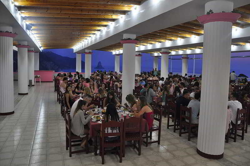 Pink Palace Beach Resort Agios Gordios  Bagian luar foto