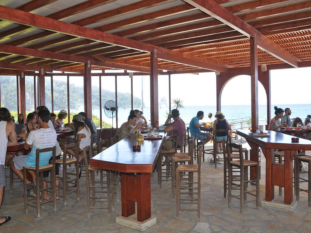 Pink Palace Beach Resort Agios Gordios  Bagian luar foto
